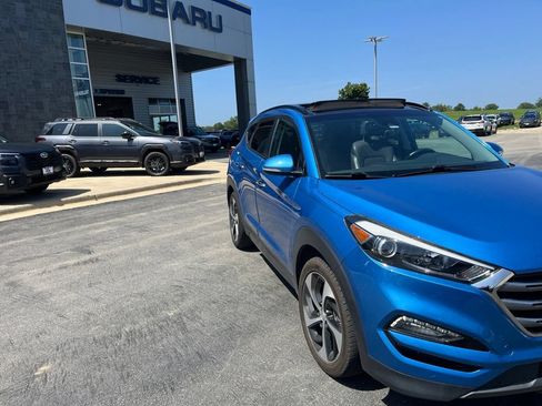 Used 2016 Hyundai Tucson Limited w/ Option Group 03 AWD/4WD image 4