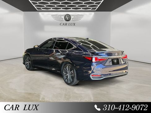 Used 2022 Lexus ES 300h w/ Premium Package FWD image 3