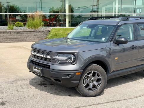 Used 2023 Ford Bronco Sport Badlands AWD/4WD image 2