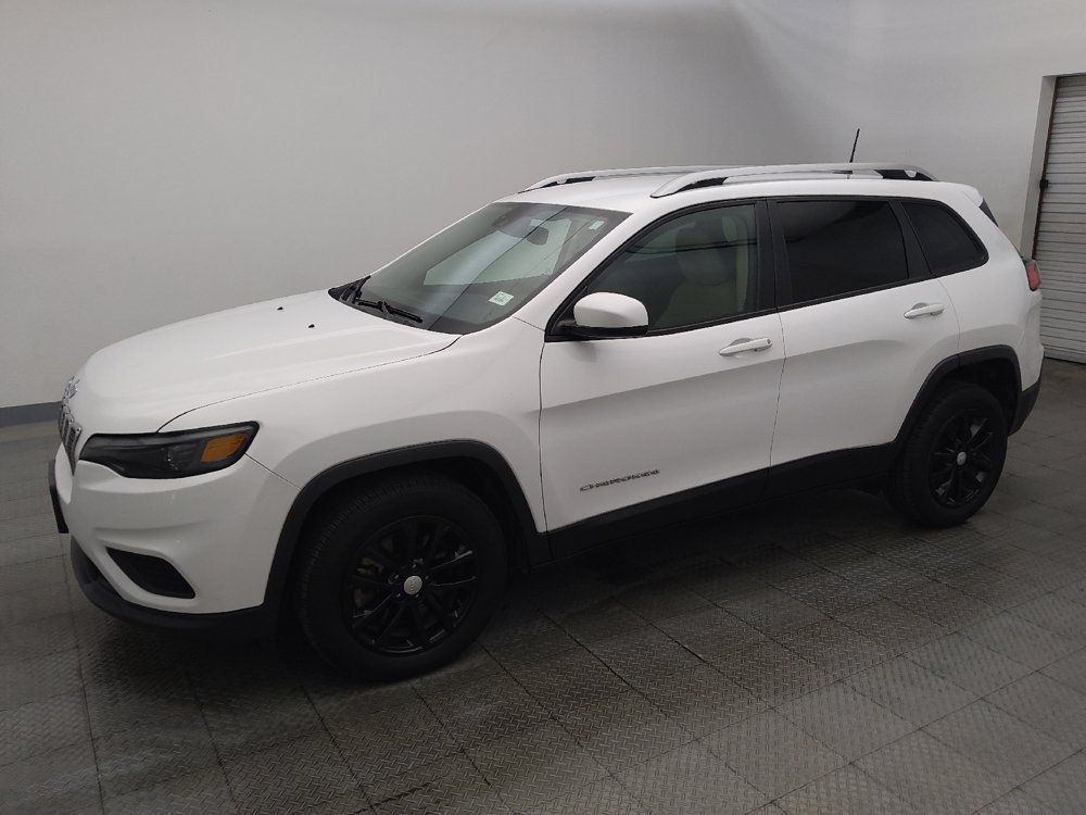 Used 2021 Jeep Cherokee Latitude FWD image 2