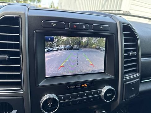 Used 2020 Ford Expedition XLT w/ Equipment Group 202A RWD image 22