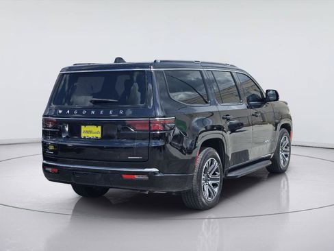 Used 2023 Jeep Wagoneer Series II AWD/4WD image 7