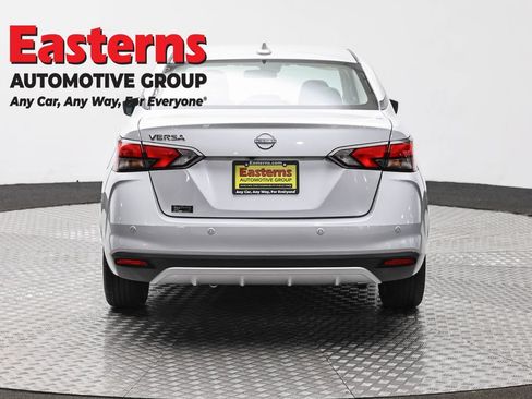 Used 2025 Nissan Versa SV FWD image 6