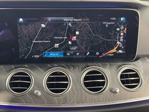 Used 2021 Mercedes-Benz E 350 Sedan w/ Premium Package image 25