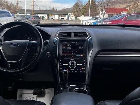 Used 2016 Ford Explorer Limited AWD/4WD image 9