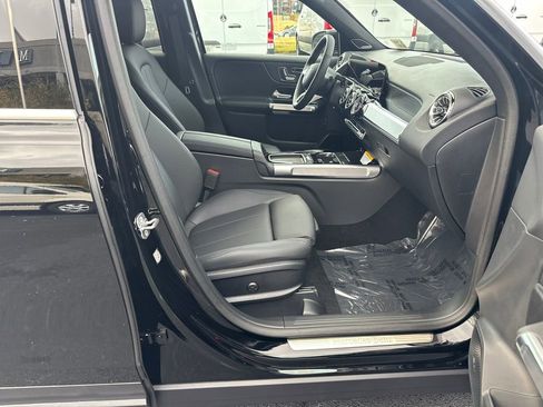 New 2026 Mercedes-Benz GLB 250 image 14