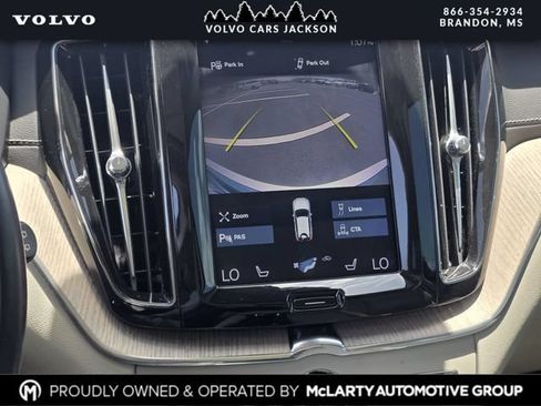 Used 2019 Volvo XC60 T5 Inscription w/ Protection Package AWD/4WD image 11