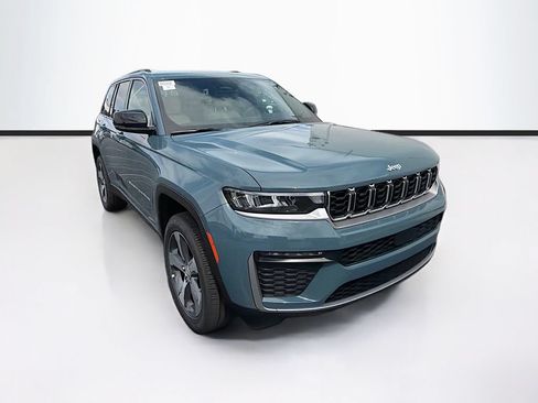 New 2026 Jeep Grand Cherokee Limited AWD/4WD image 2