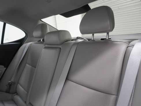 Used 2016 Acura TLX w/ Technology Package FWD image 12