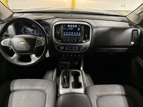 Used 2017 Chevrolet Colorado LT w/ LT Convenience Package image 10