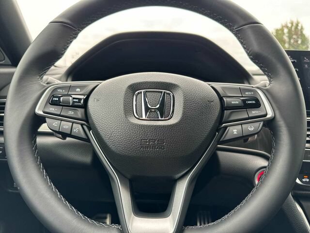 Used 2018 Honda Accord Sport image 24