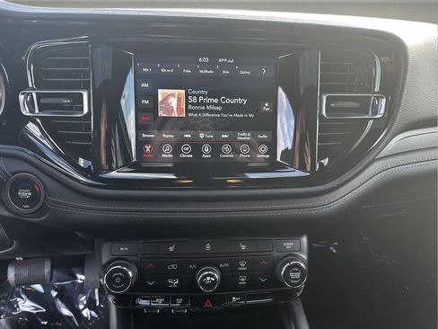 Used 2024 Dodge Durango SXT w/ SXT Blacktop Group AWD/4WD image 19