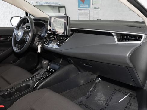 Used 2024 Toyota Corolla LE FWD image 35