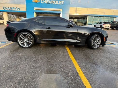 Used 2016 Chevrolet Camaro SS RWD image 6