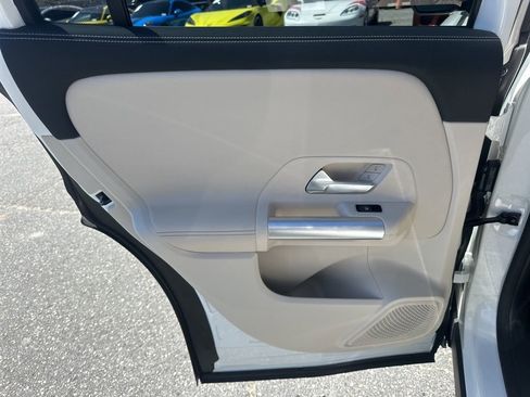 Used 2025 Mercedes-Benz GLA 250 image 26