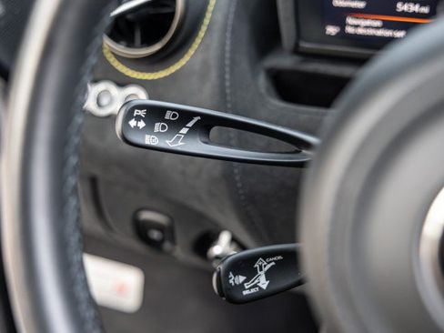Used 2021 McLaren 720S Performance RWD image 43