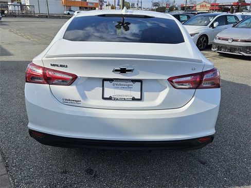 Used 2022 Chevrolet Malibu LT image 10