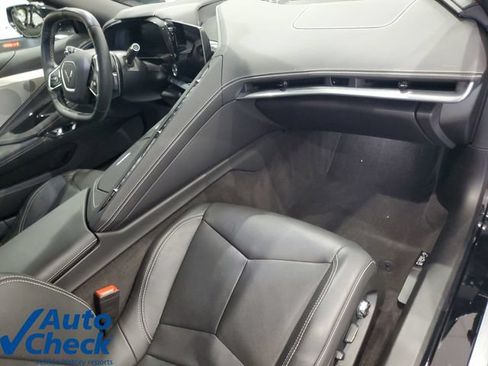 Used 2024 Chevrolet Corvette Stingray Preferred Cpe w/ Z51 Performance Package RWD image 10