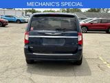 Used 2016 Chrysler Town & Country Touring image 4