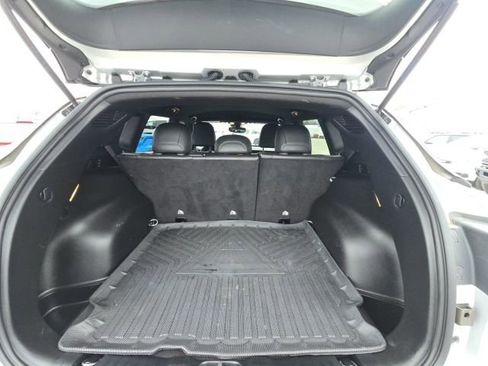 Used 2025 Jeep Compass Latitude w/ Altitude Special Edition image 12