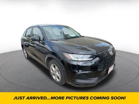 Used 2025 Honda HR-V LX image 1