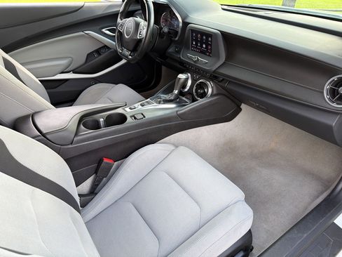 Used 2023 Chevrolet Camaro LT RWD image 31