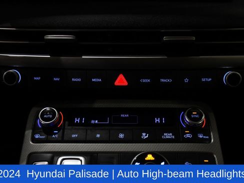 Used 2024 Hyundai Palisade SEL image 17