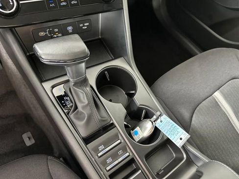 Certified 2025 Hyundai Sonata SE image 39