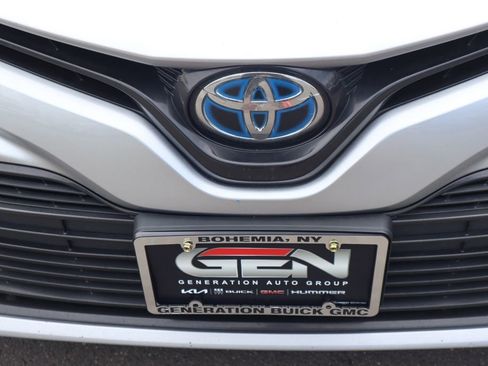 Used 2019 Toyota Camry LE w/ Sunroof Package image 29