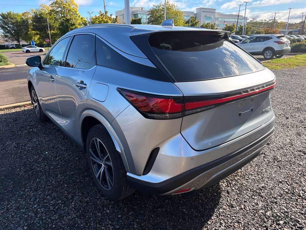 Used 2023 Lexus RX 350 Premium w/ Accessory Package AWD/4WD image 5