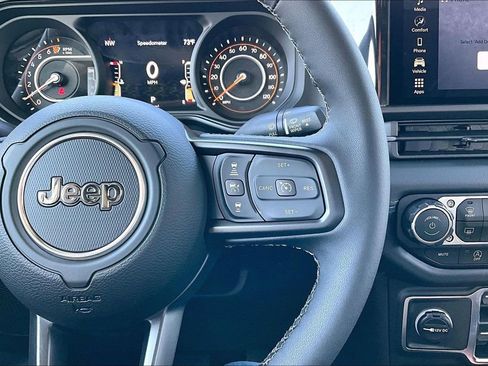 New 2026 Jeep Gladiator Sport image 7