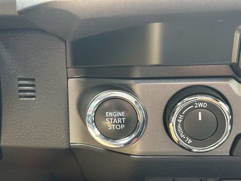 Used 2022 Toyota Tacoma TRD Sport w/ TRD Premium Sport Package AWD/4WD image 27