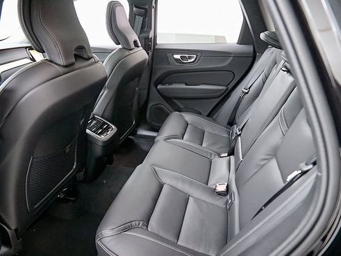 New 2026 Volvo XC60 B5 Ultra w/ Climate Package AWD/4WD image 19