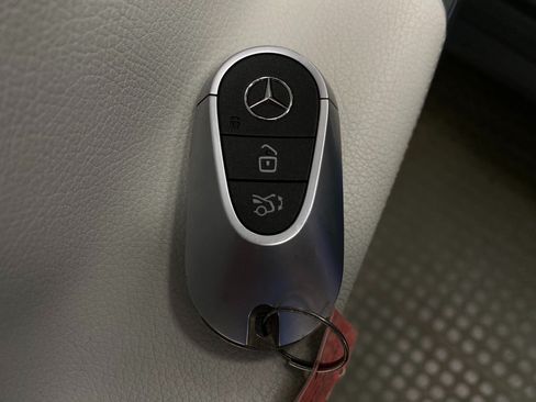 Certified 2023 Mercedes-Benz GLC 300 4MATIC image 32
