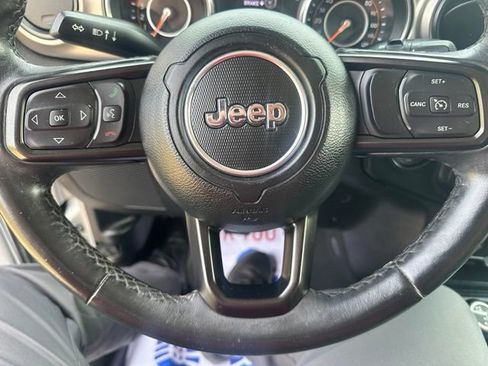 Used 2019 Jeep Wrangler Unlimited Sport S AWD/4WD image 28