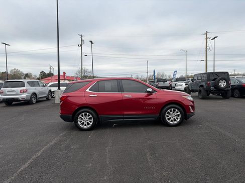 Used 2019 Chevrolet Equinox LT image 2