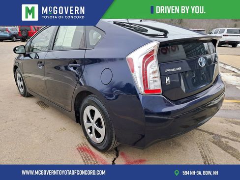 Used 2015 Toyota Prius Two image 4