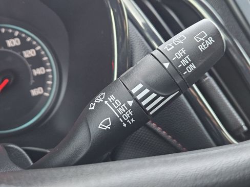 Used 2022 Chevrolet Equinox RS image 28