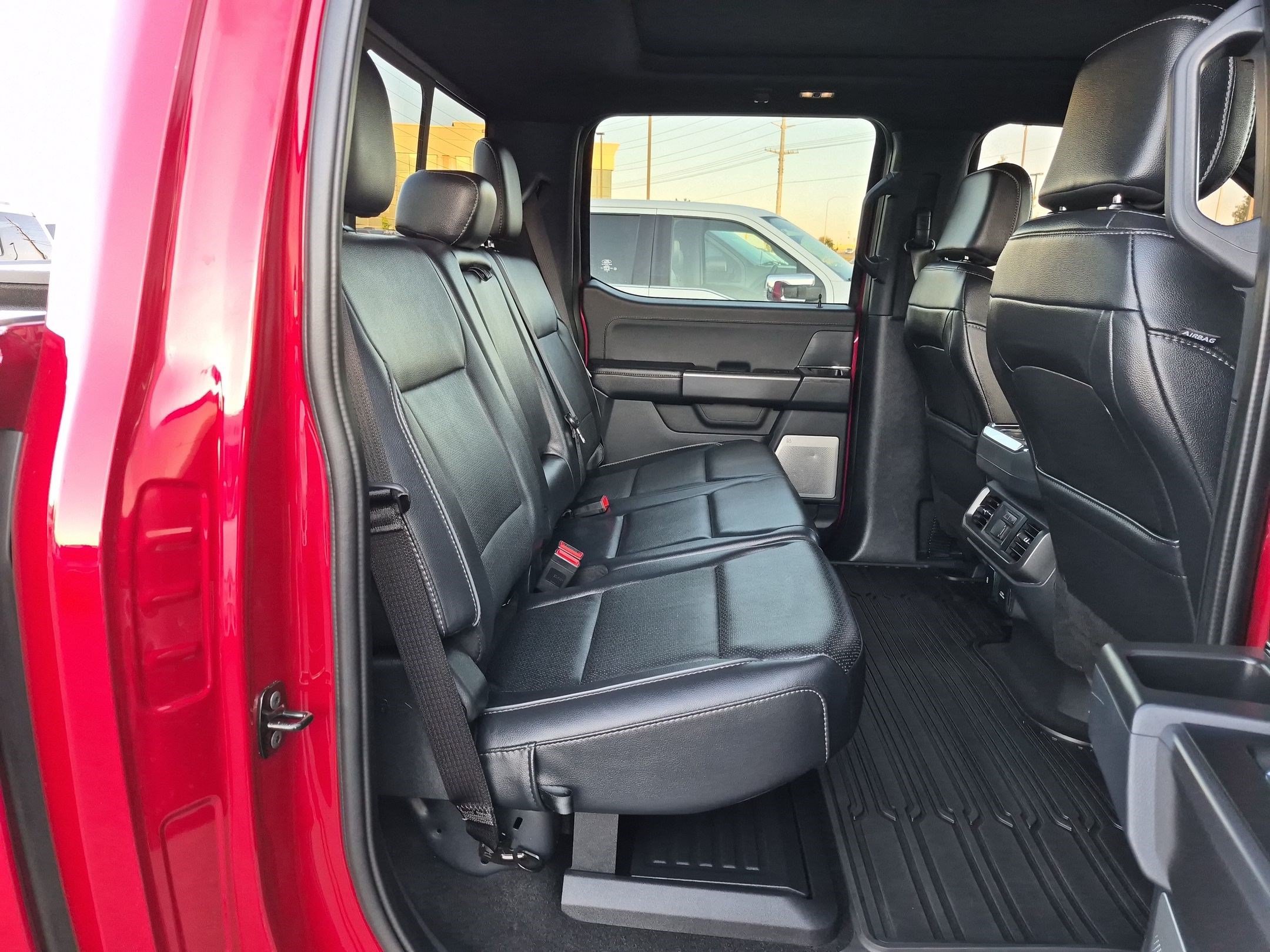 Used 2024 Ford F150 Lariat w/ Equipment Group 502A High AWD/4WD image 34