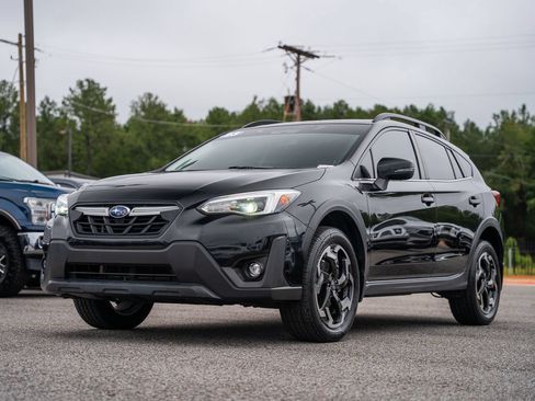 Used 2023 Subaru Crosstrek 2.5i Limited AWD/4WD image 3