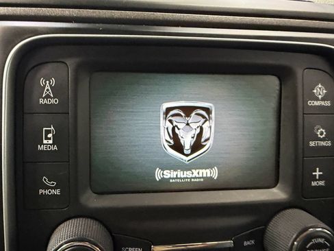 Used 2018 RAM 1500 Express RWD image 37