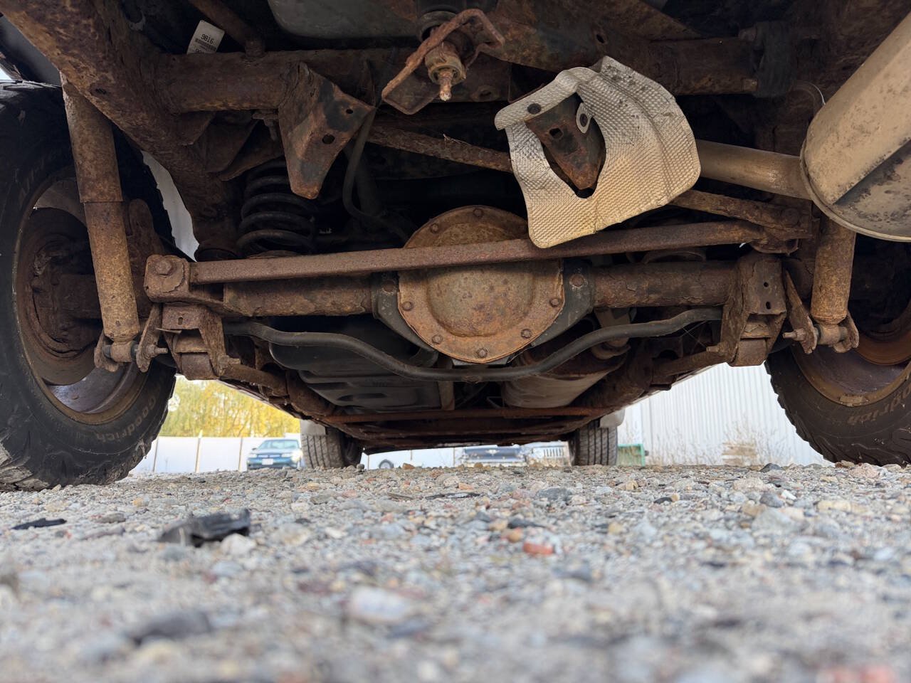 Used 2002 GMC Envoy SLE AWD/4WD image 16