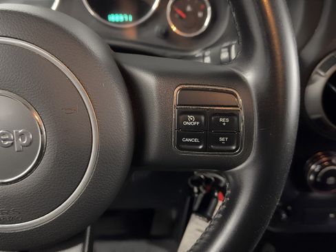 Used 2012 Jeep Wrangler Unlimited Sport AWD/4WD image 22
