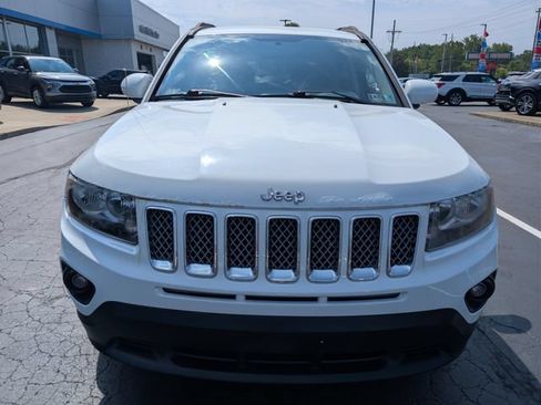 Used 2014 Jeep Compass Latitude AWD/4WD image 8