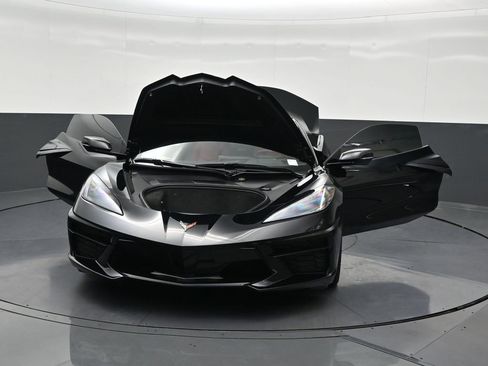 Used 2026 Chevrolet Corvette Stingray Convertible w/ 1LT RWD image 35