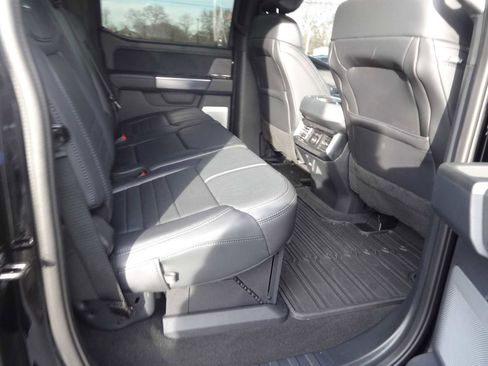 Used 2025 Ford F350 Platinum w/ FX4 Off-Road Package image 11