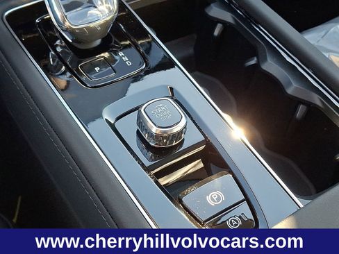 New 2026 Volvo XC90 B6 Plus w/ Protection Package Premier image 15