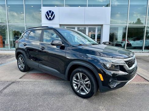 Used 2022 Kia Seltos S AWD/4WD image 1