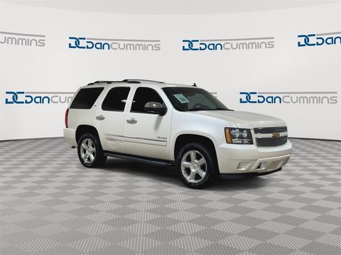 Used 2012 Chevrolet Tahoe LTZ image 2