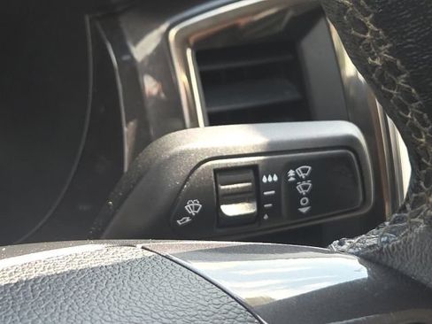 Used 2020 Ford Ranger Lariat w/ Technology Package AWD/4WD image 38